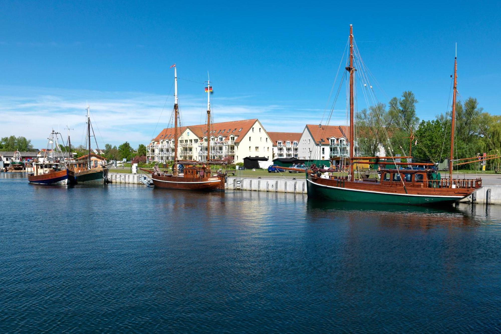 Appartement Am Yachthafen Poel Exterior foto